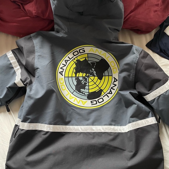 Burton Analog Size XL - Picture 2 of 7